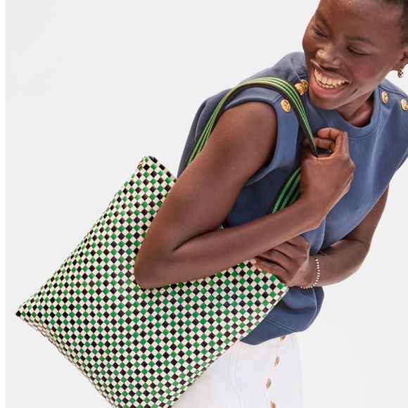 Clare V Carryall NWT Green Apple checker - Picture 2 of 3